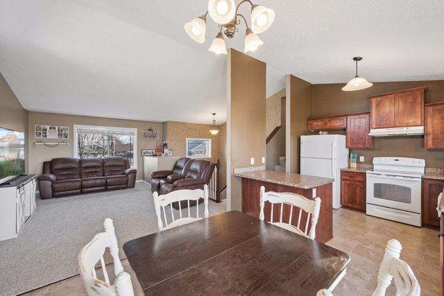 312 10th Street SE, Freeport, MN 56331