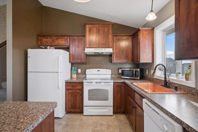 312 10th Street SE, Freeport, MN 56331