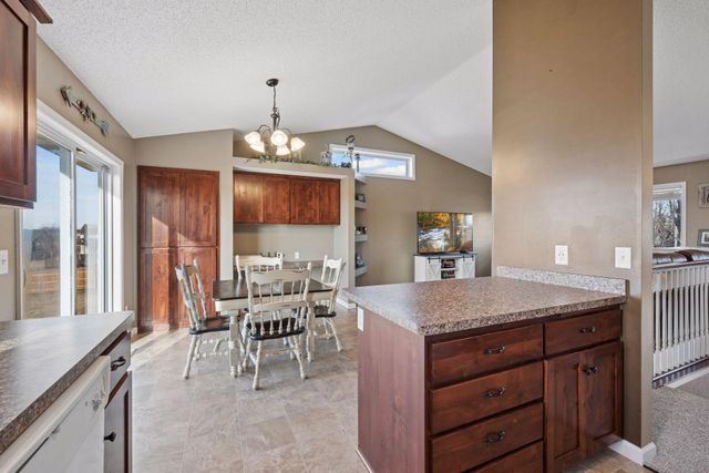 312 10th Street SE, Freeport, MN 56331