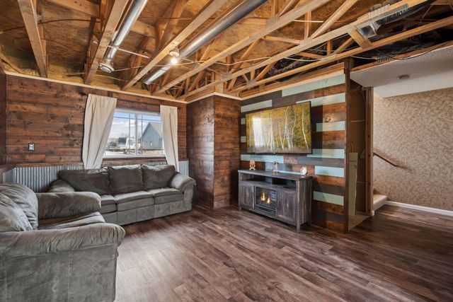 312 10th Street SE, Freeport, MN 56331