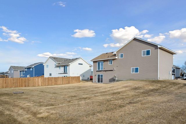 312 10th Street SE, Freeport, MN 56331