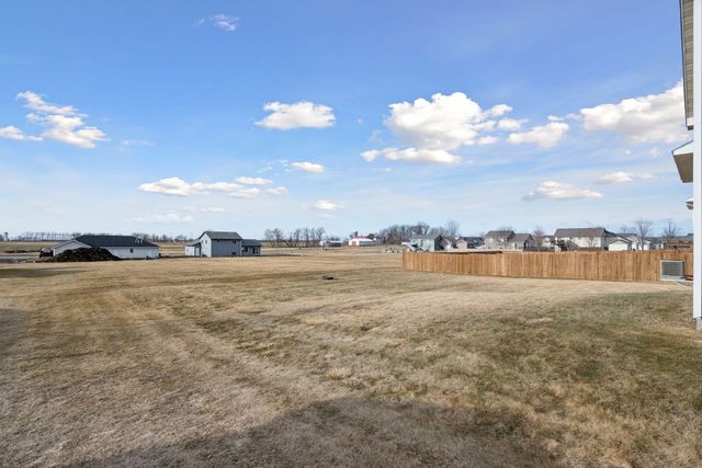 312 10th Street SE, Freeport, MN 56331