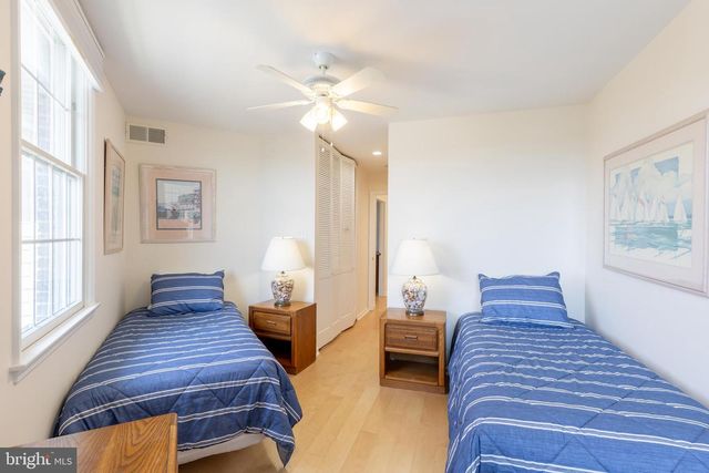 1205 Beach Ave Apt 7, Cape May, NJ 08204