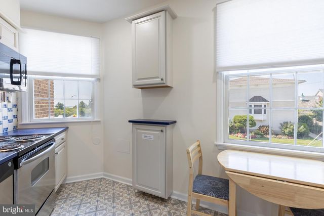 1205 Beach Ave Apt 7, Cape May, NJ 08204
