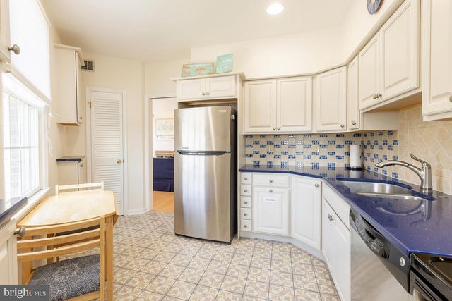 1205 Beach Ave Apt 7, Cape May, NJ 08204