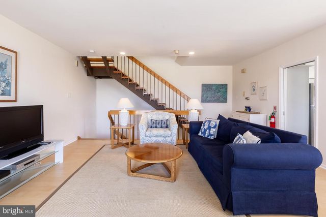 1205 Beach Ave Apt 7, Cape May, NJ 08204