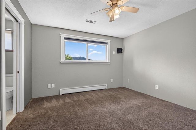 1568 Angelcrest Drive, Medford, OR 97504