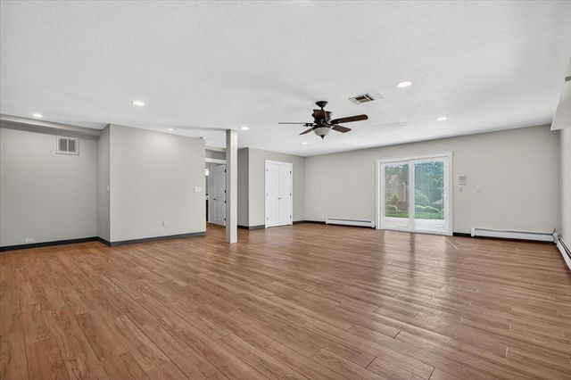 1568 Angelcrest Drive, Medford, OR 97504