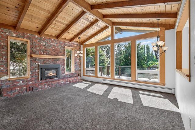 1568 Angelcrest Drive, Medford, OR 97504