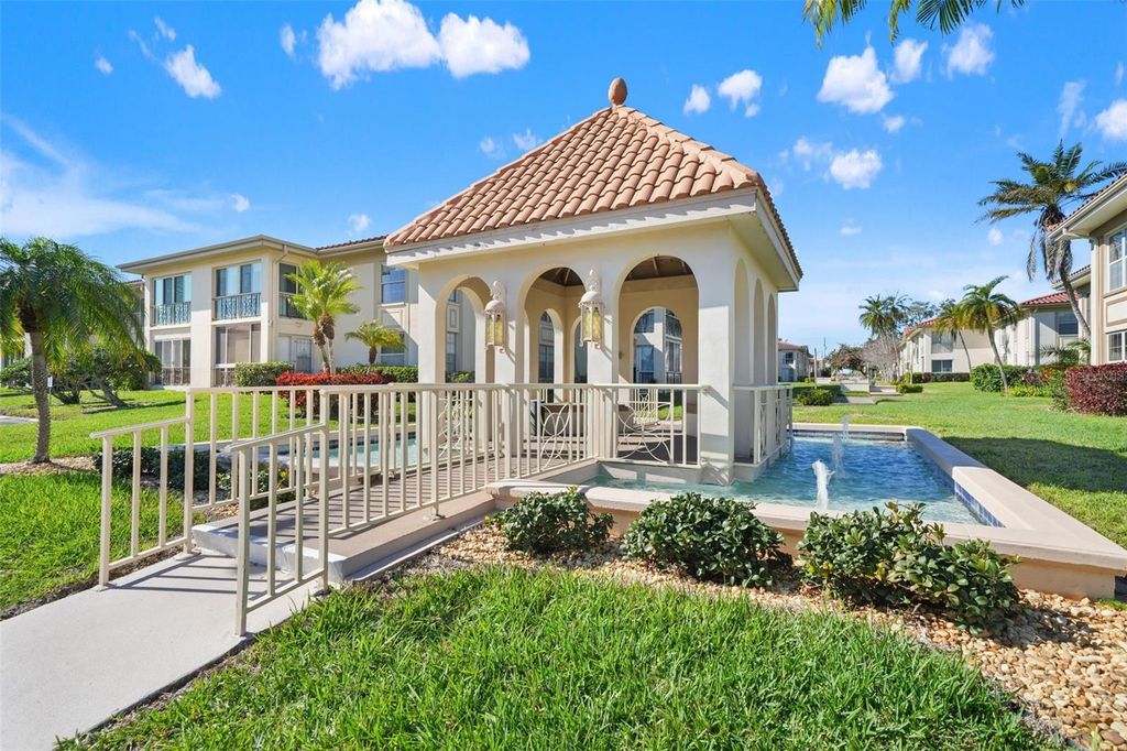 Image 55 of property listing at 19029 US HIGHWAY 19 N 13A, Clearwater, FL 33764