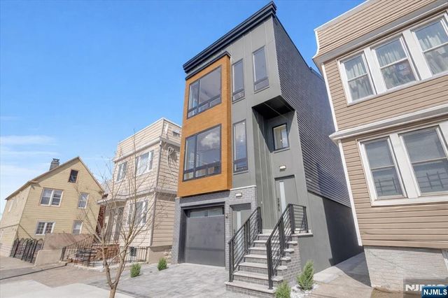 206 Clendenny Avenue 1, Jersey City, NJ 07304
