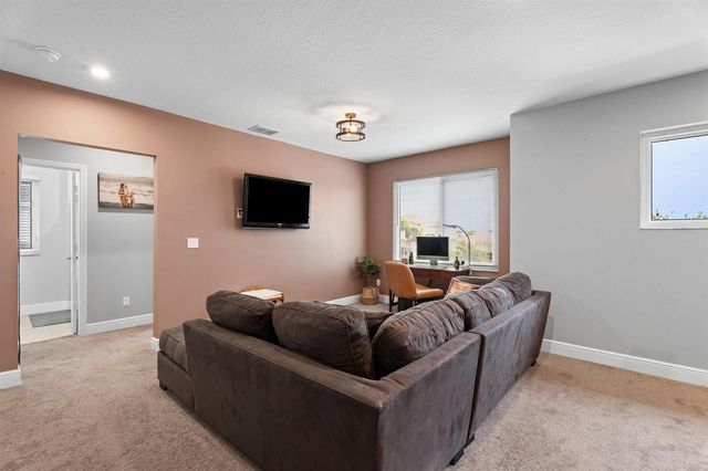 9409 SW Ligorio Way, Port St. Lucie, FL 34987