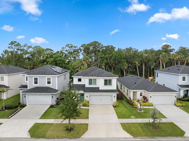 9409 SW Ligorio Way, Port St. Lucie, FL 34987