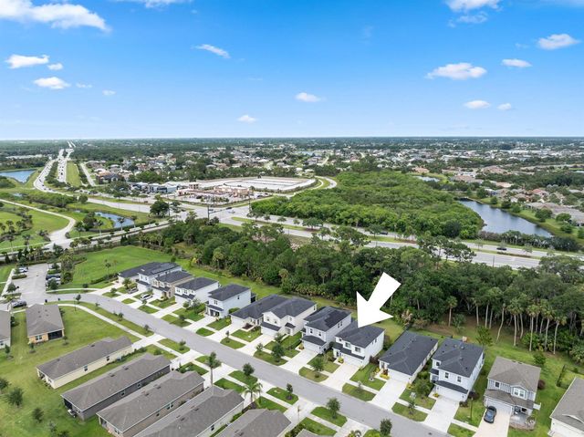 9409 SW Ligorio Way, Port St. Lucie, FL 34987