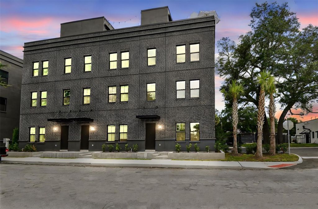 1218 E KAY STREET 18, Tampa, FL 33602