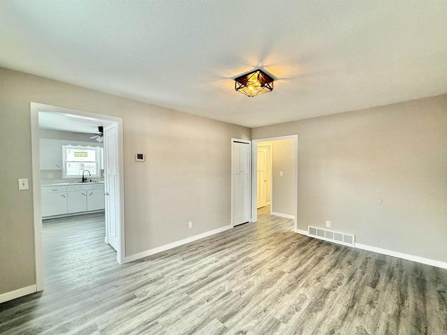 2035-2039 Roosevelt Avenue, Beloit, WI 53511