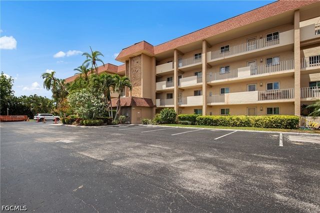 4309 Mariner WAY 304, Fort Myers, FL 33919