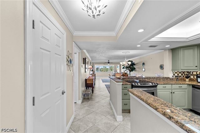 4309 Mariner WAY 304, Fort Myers, FL 33919