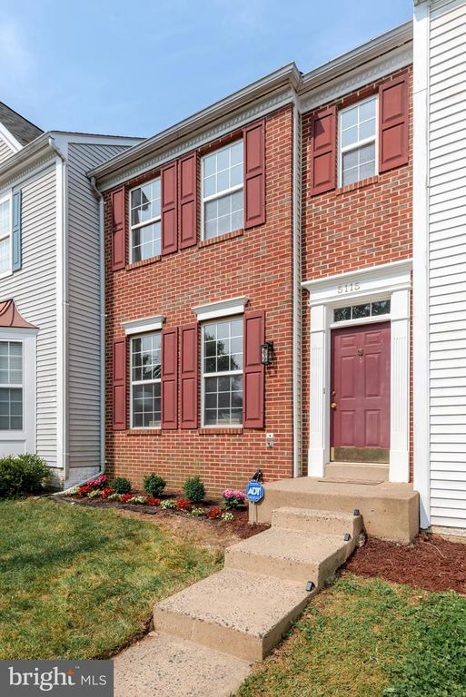 5115 LANDS END COURT, Dumfries, VA 22025