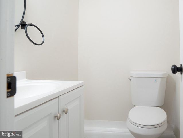 150 NELSON DR, Williamstown, NJ 08094