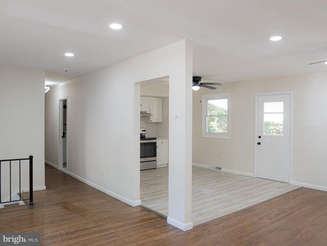 150 NELSON DR, Williamstown, NJ 08094