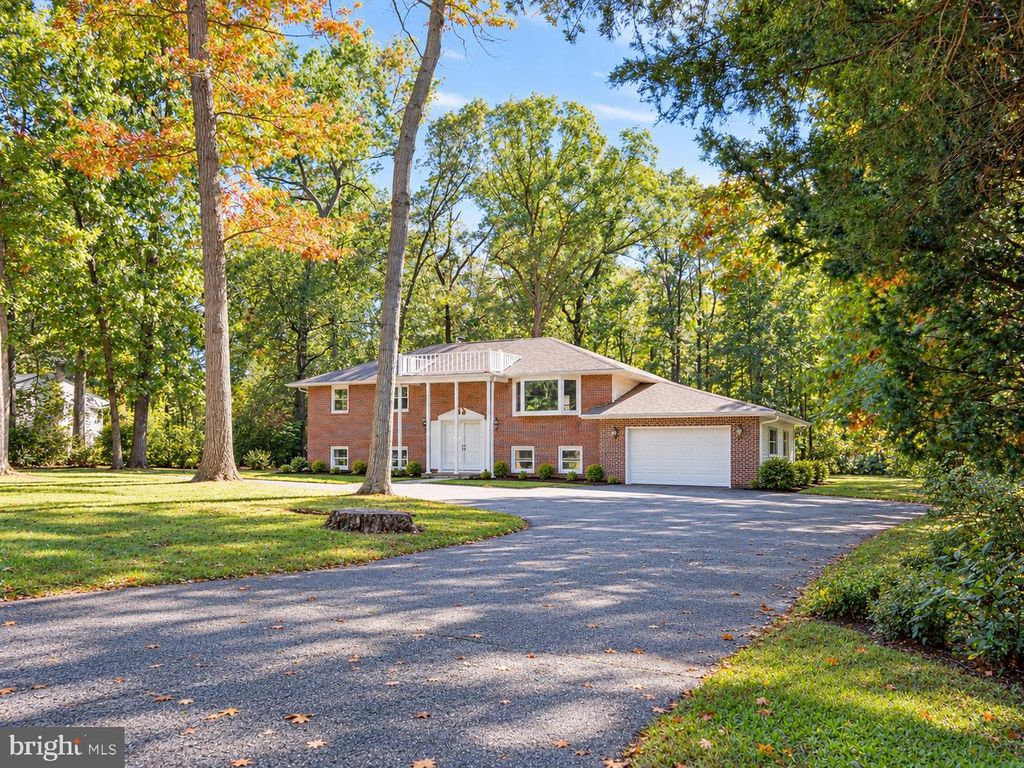 150 NELSON DR, Williamstown, NJ 08094