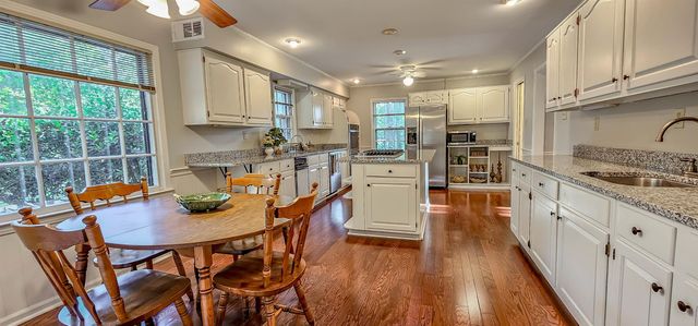 8441 SANDY BERRY CV, Germantown, TN 38138