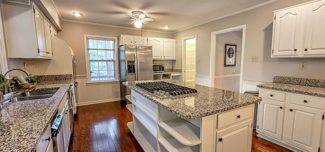 8441 SANDY BERRY CV, Germantown, TN 38138