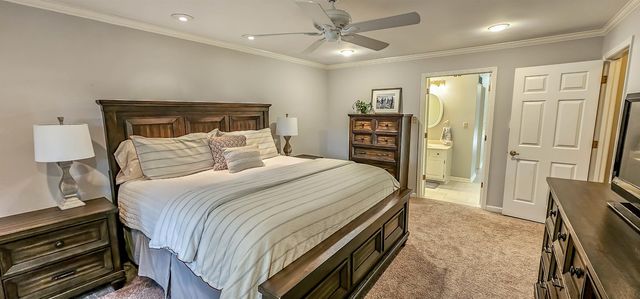 8441 SANDY BERRY CV, Germantown, TN 38138