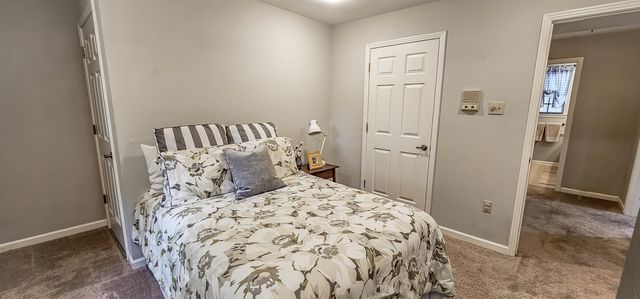 8441 SANDY BERRY CV, Germantown, TN 38138