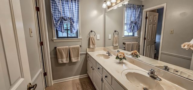 8441 SANDY BERRY CV, Germantown, TN 38138