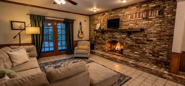 8441 SANDY BERRY CV, Germantown, TN 38138