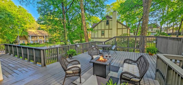 8441 SANDY BERRY CV, Germantown, TN 38138