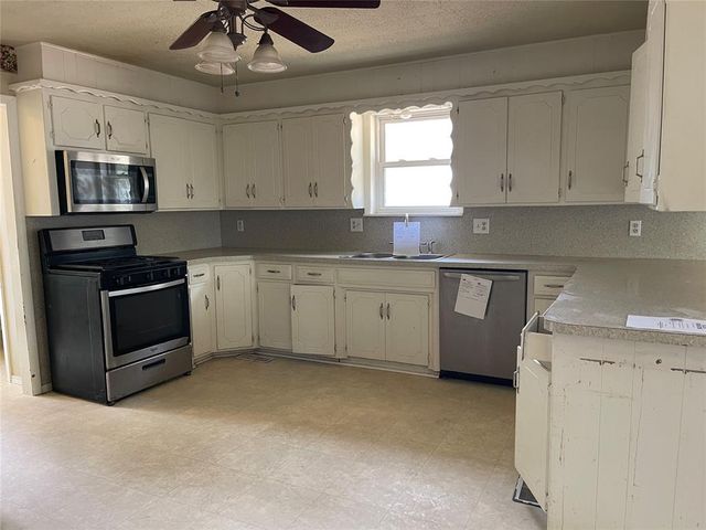 3513 Elizabeth Street, Choctaw, OK 73020