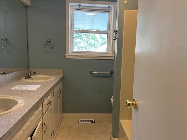 3513 Elizabeth Street, Choctaw, OK 73020