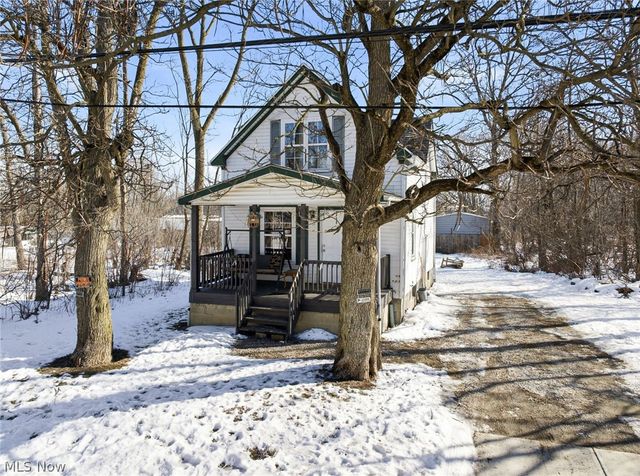 3323 Dallas Avenue, Lorain, OH 44055