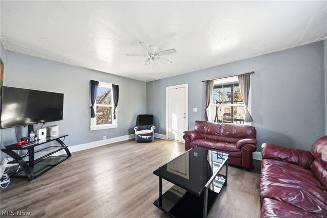 3323 Dallas Avenue, Lorain, OH 44055