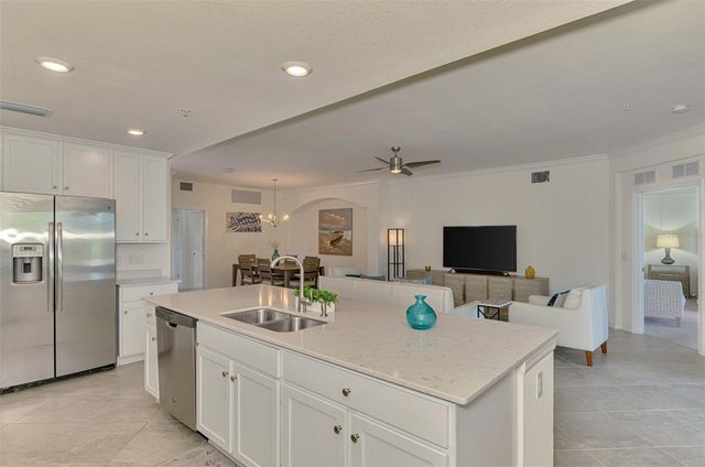 23321 AWABUKI DRIVE 8-102, Venice, FL 34293