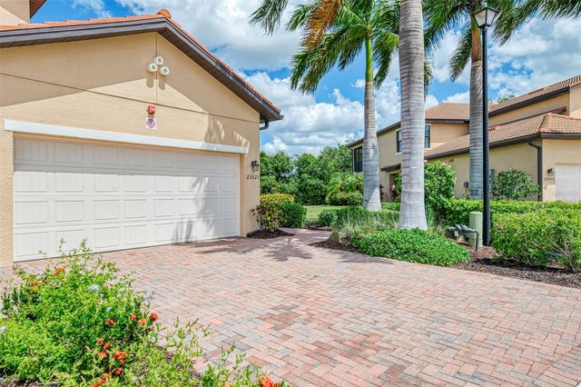 23321 AWABUKI DRIVE 8-102, Venice, FL 34293