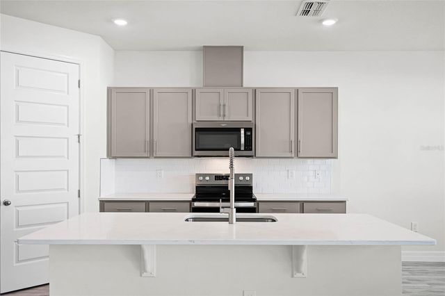 5415 CLOUDBERRY AVENUE, Lakeland, FL 33811