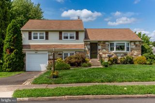 1212 DAHLIA RD, Warminster, PA 18974