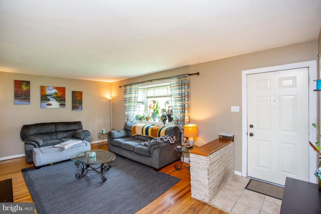 1212 DAHLIA RD, WARMINSTER, PA 18974 — photo 4