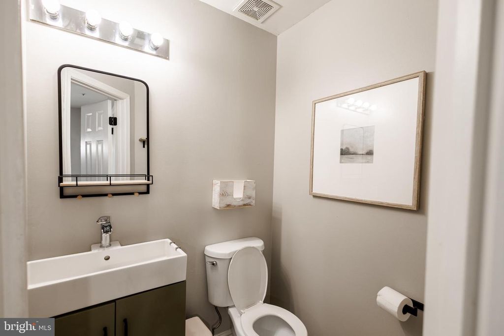 Image 16 of property listing at 2473 SAGEWOOD CT, Waldorf, MD 20601
