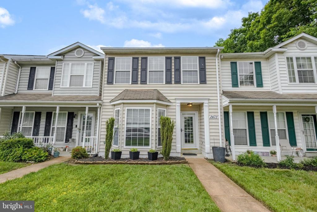 Image 2 of property listing at 2473 SAGEWOOD CT, Waldorf, MD 20601