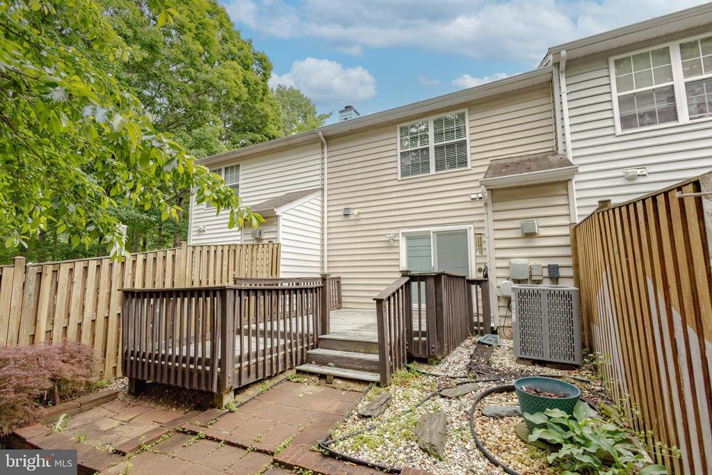 Image 28 of property listing at 2473 SAGEWOOD CT, Waldorf, MD 20601
