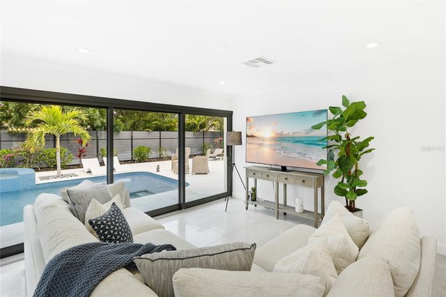 526 BIRD KEY DRIVE, Sarasota, FL 34236