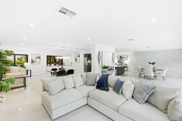 526 BIRD KEY DRIVE, Sarasota, FL 34236