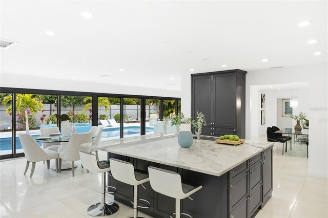 526 BIRD KEY DRIVE, Sarasota, FL 34236