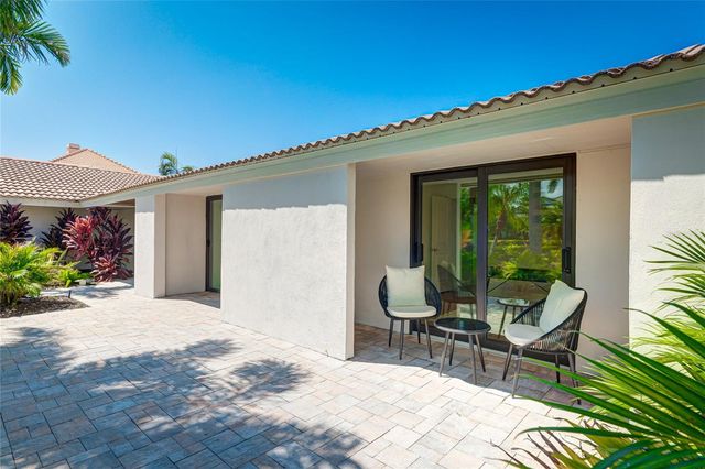 526 BIRD KEY DRIVE, Sarasota, FL 34236