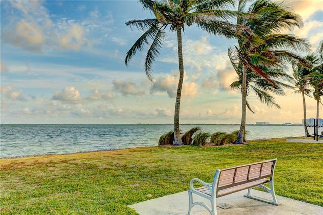 526 BIRD KEY DRIVE, Sarasota, FL 34236